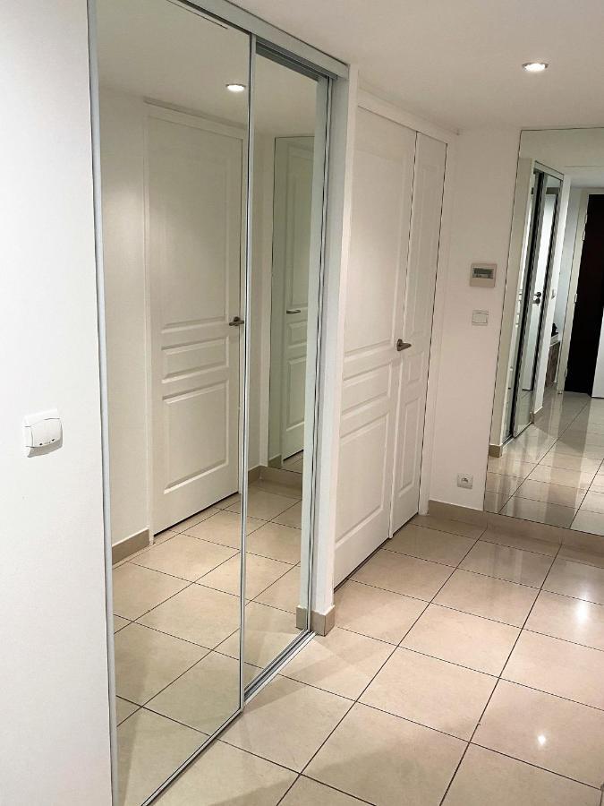 T2 Proche De La Gare, A 10 Minutes A Pieds De La Croisette, Piscine & Parking Dans Residence De Haut Standing Cannes Exterior foto